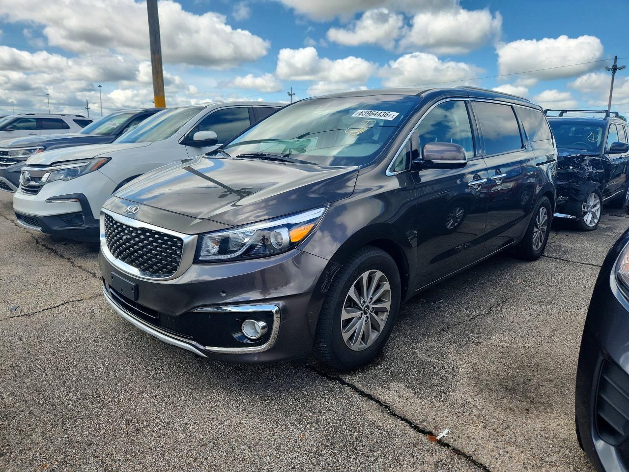 KNDME5C18F6027201 · 2015 KIA SEDONA
