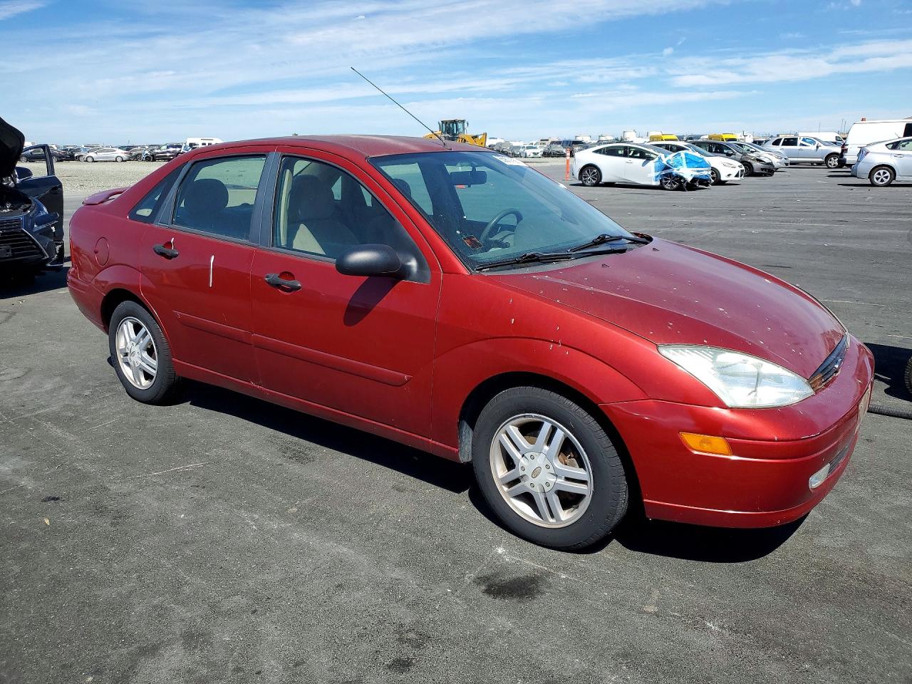 CA4UJV377 · 2001 FORD FOCUS · 4/12