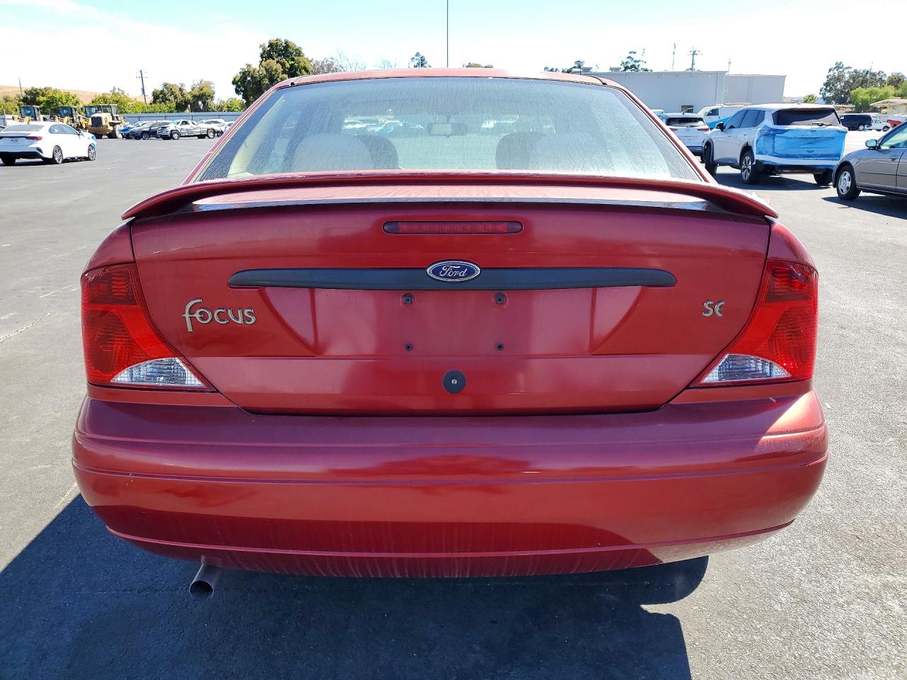 CA4UJV377 · 2001 FORD FOCUS · 6/12