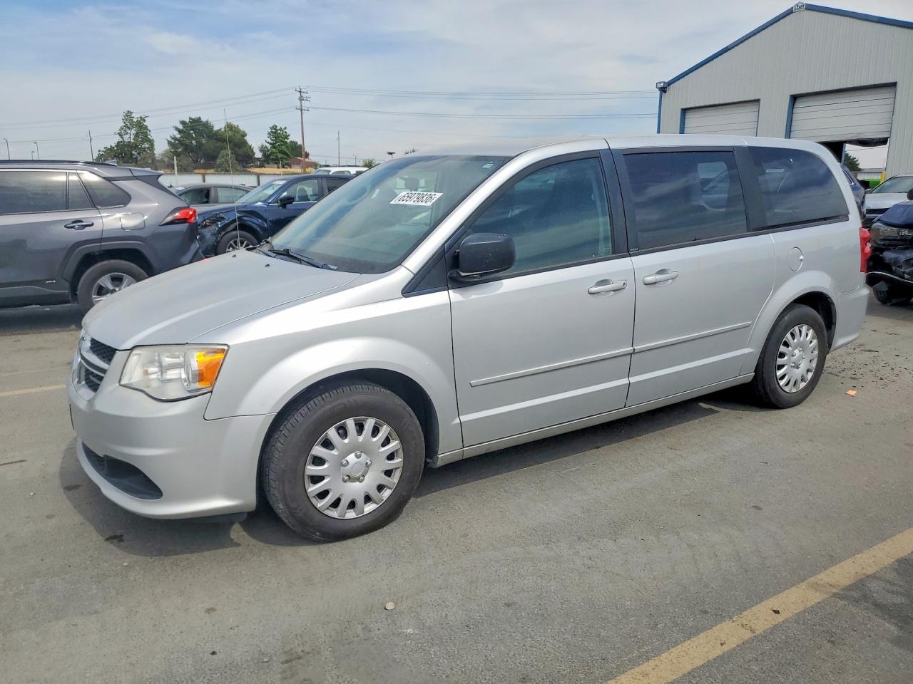 2D4RN4DG9BR769051 · 2011 DODGE GRAND CARAVAN
