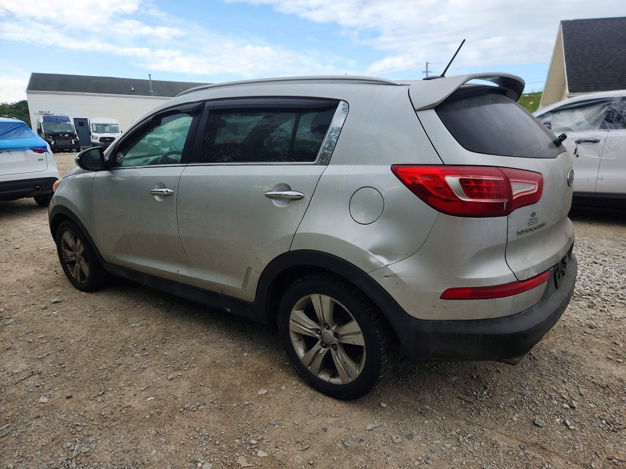 KNDPC3A66B7141501 · 2011 KIA SPORTAGE · 2/13