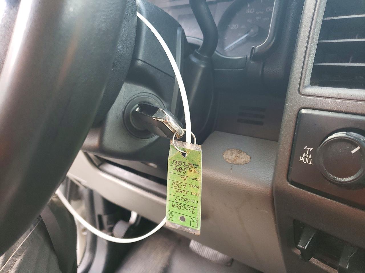 1FTRF3B65HEF41567 · 2017 FORD F350 · 12/13