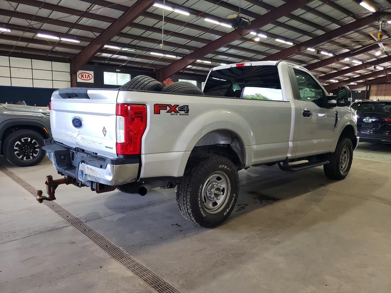 1FTRF3B65HEF41567 · 2017 FORD F350 · 3/13