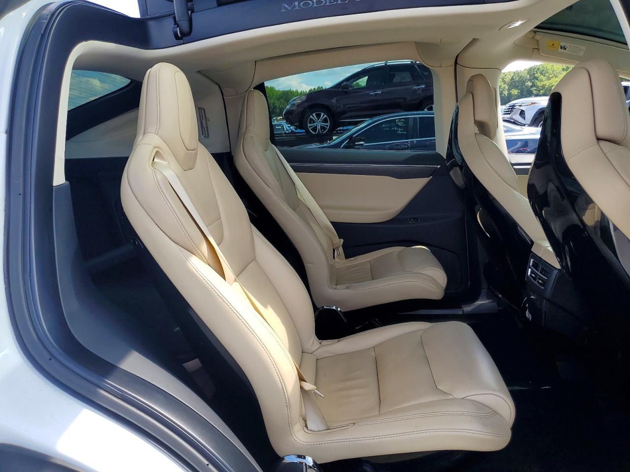 5YJXCBE21GF016554 · 2016 TESLA MODEL X · 10/13