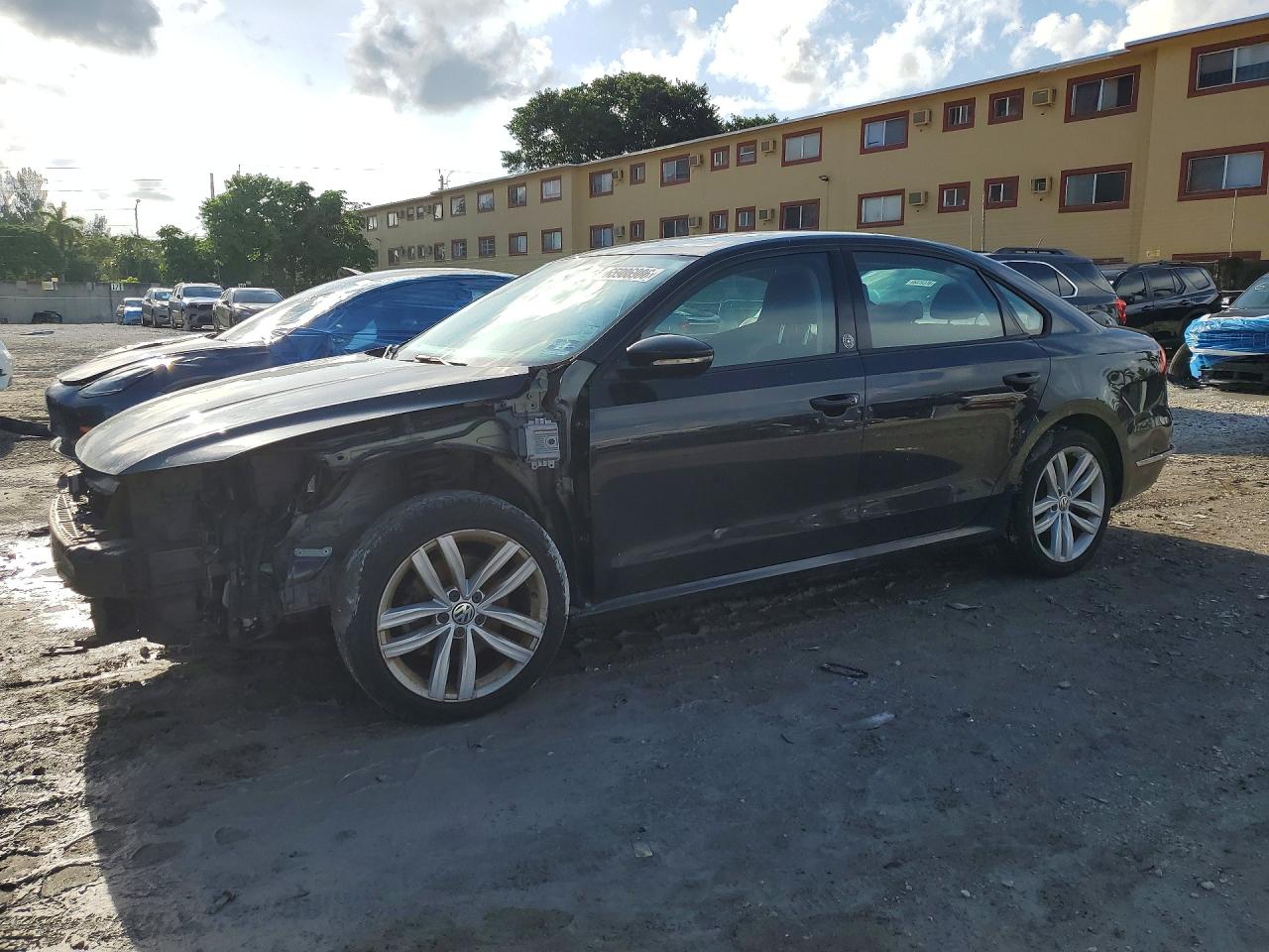 1VWLA7A3XKC002350 · 2019 VOLKSWAGEN PASSAT