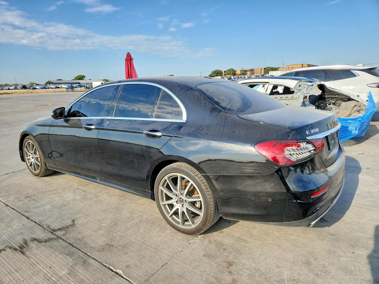 W1KZF8DB0NB044257 · 2022 MERCEDES-BENZ E · 2/12