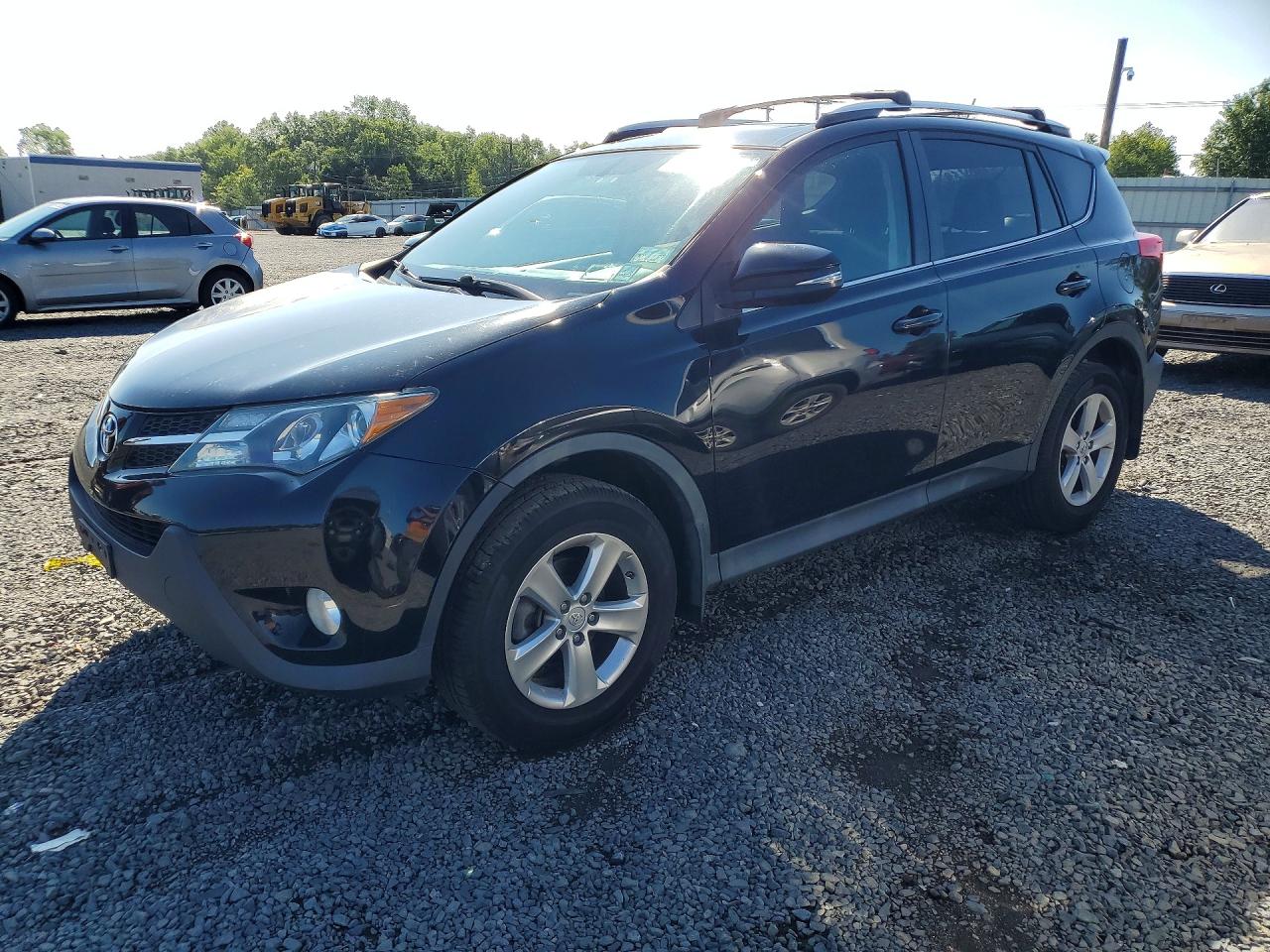 2T3RFREV2DW035560 · 2013 TOYOTA RAV4