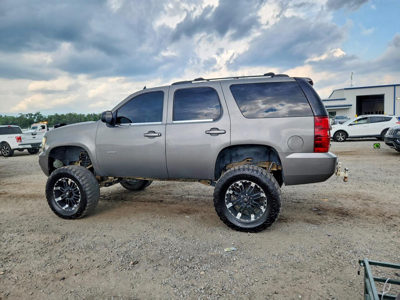1GNFK13087J227387 · 2007 CHEVROLET TAHOE · 2/13