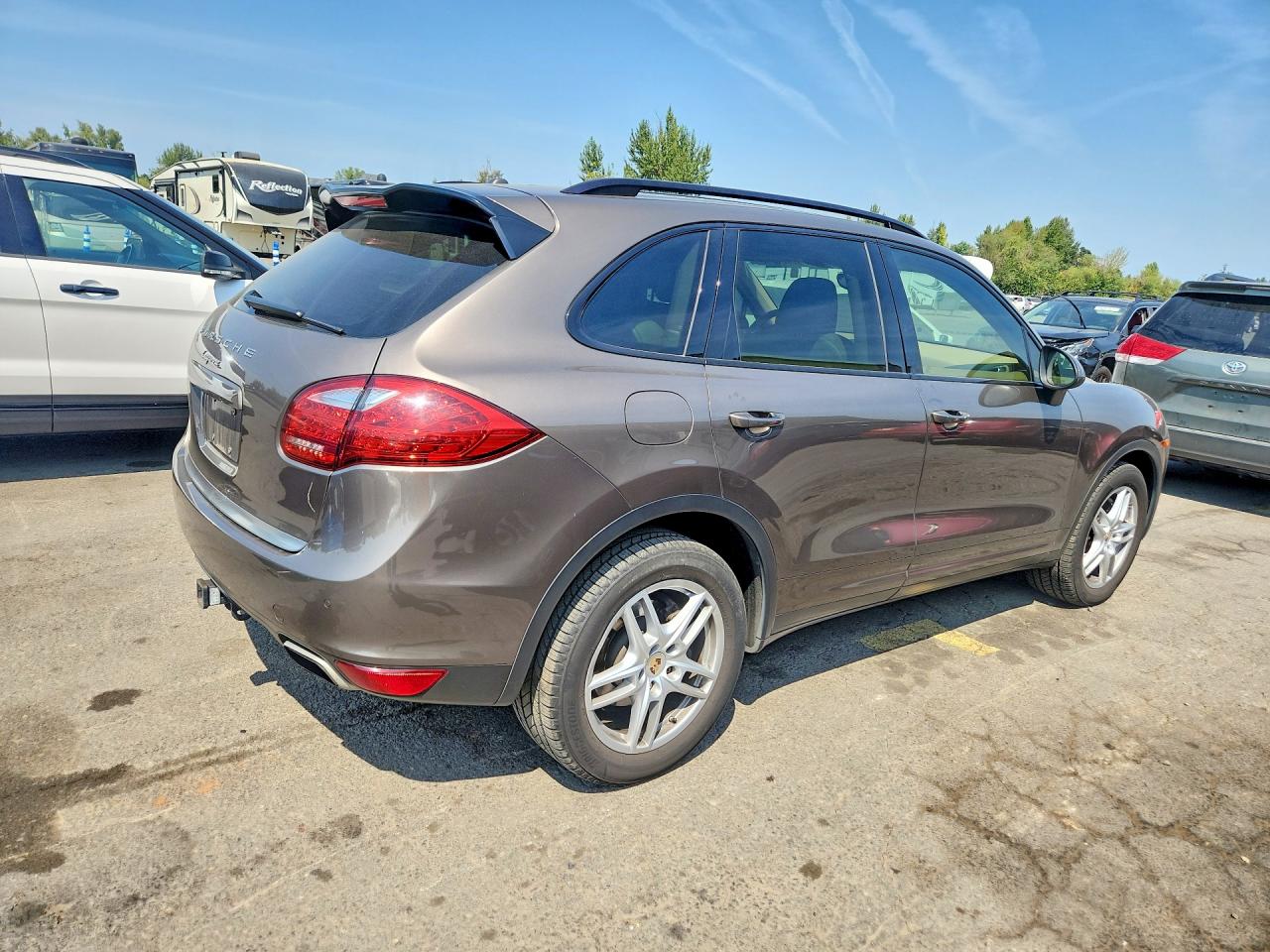 WP1AA2A29BLA09325 · 2011 PORSCHE CAYENNE · 3/12