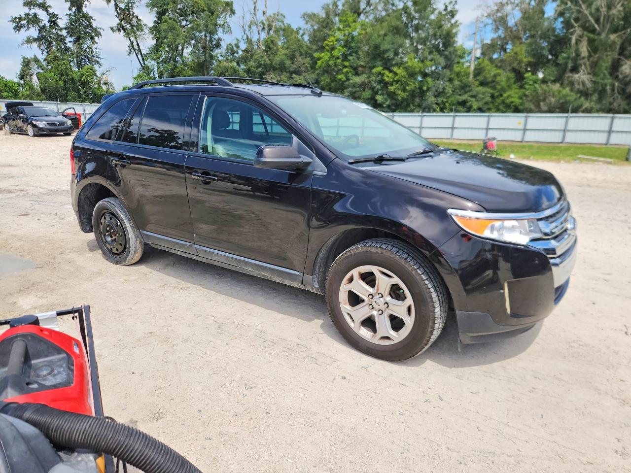 2FMDK3JC8DBE31272 · 2013 FORD EDGE · 4/13