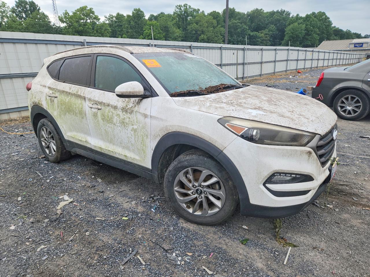 KM8J3CA41GU166914 · 2016 HYUNDAI TUCSON · 4/13