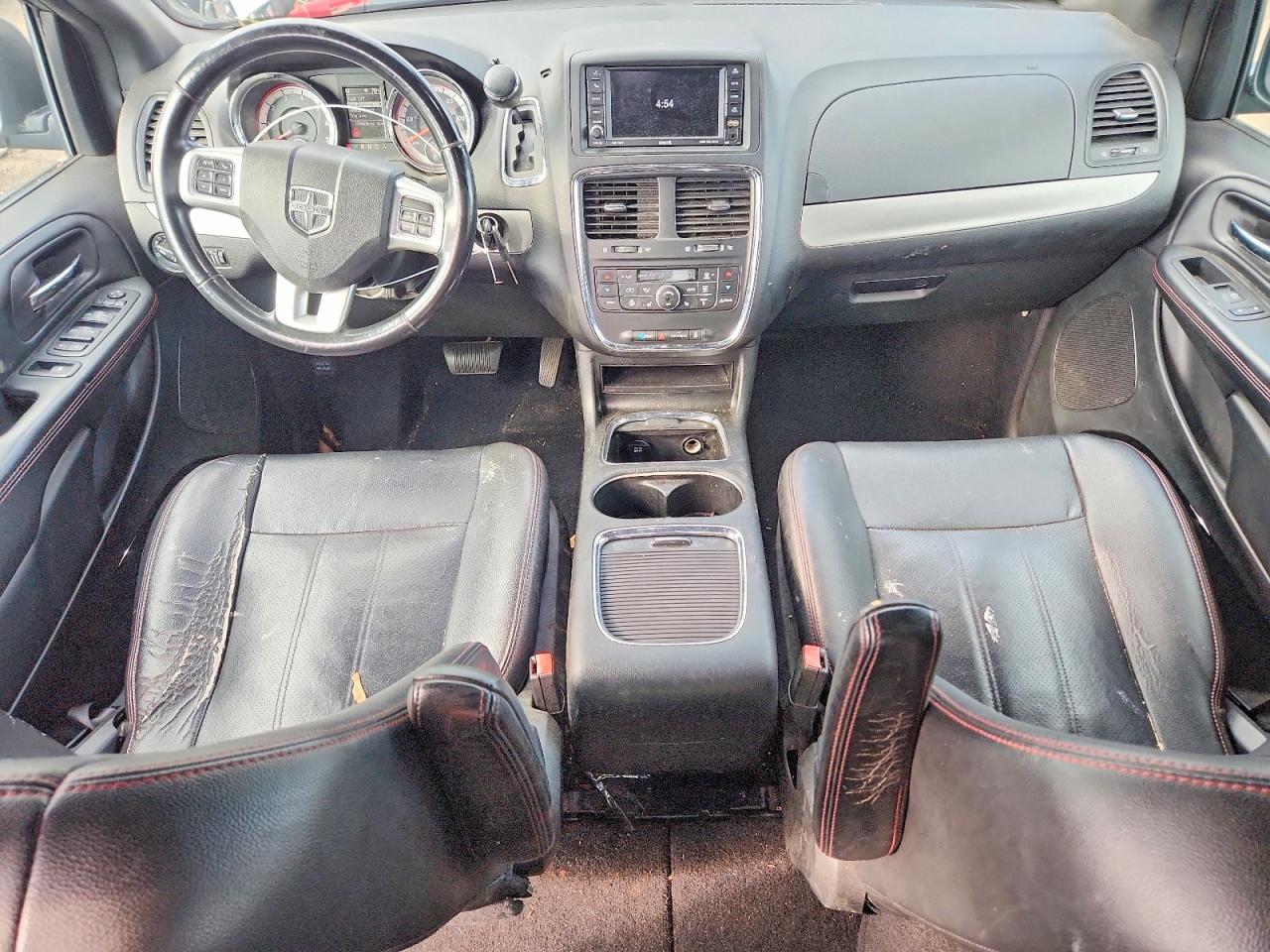 2C4RDGEG4JR196476 · 2018 DODGE GRAND CARAVAN · 8/13