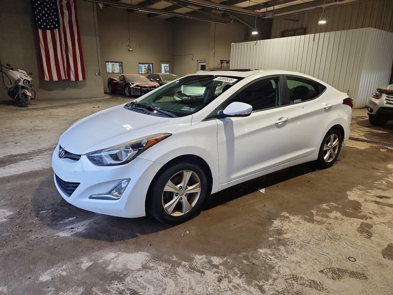 5NPDH4AE8GH764641 · 2016 HYUNDAI ELANTRA