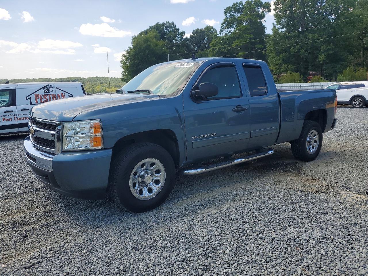 2011 CHEVROLET SILVERADO