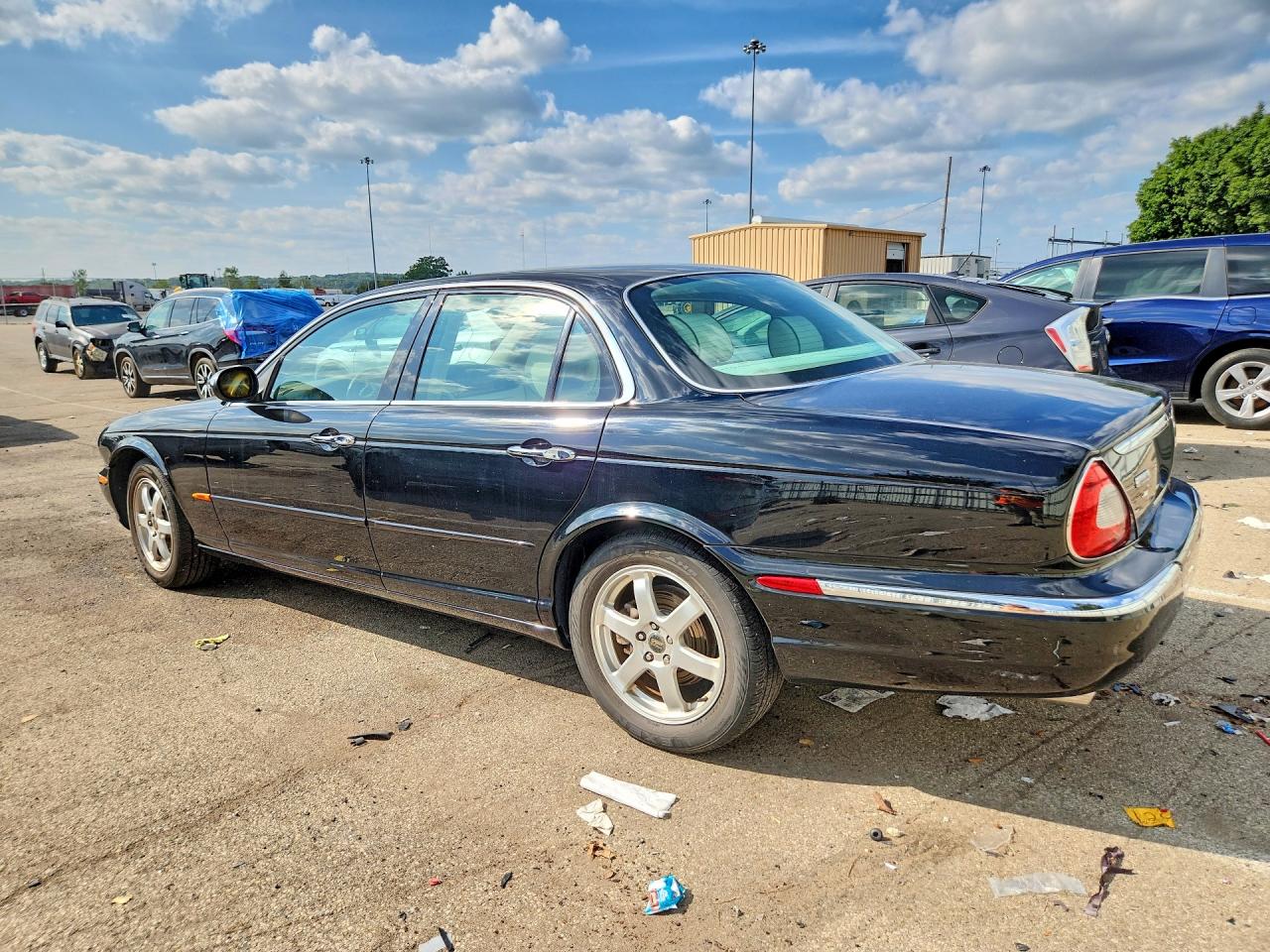 SAJEA74C34SG07556 · 2004 JAGUAR VANDENPLAS · 2/12