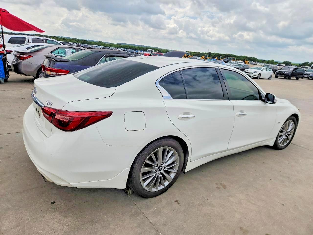 JN1EV7AP7JM350590 · 2018 INFINITI Q50 · 3/12