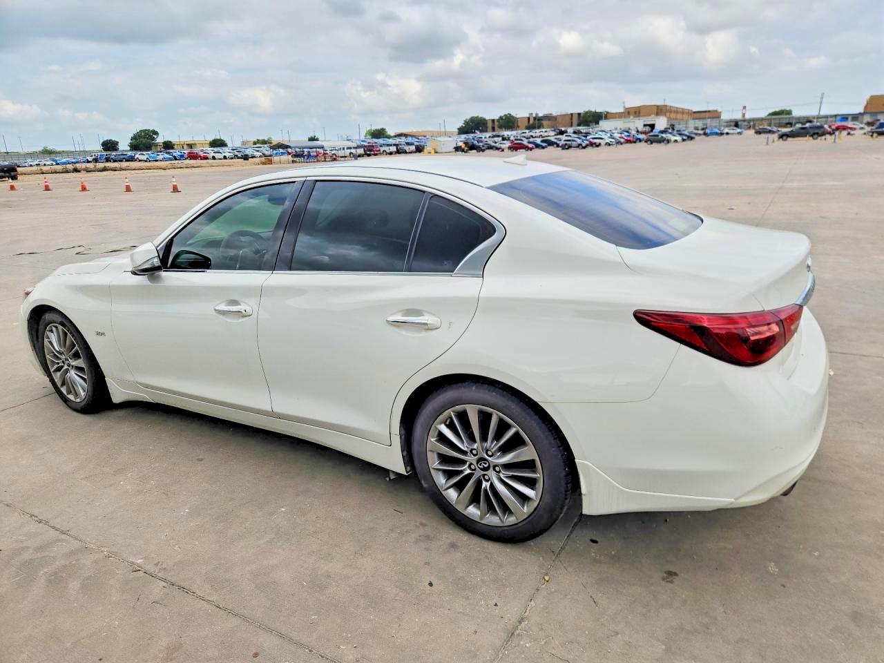JN1EV7AP7JM350590 · 2018 INFINITI Q50 · 2/12
