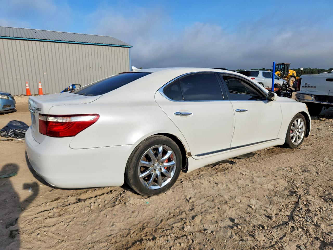 JTHBL46F375018376 · 2007 LEXUS LS · 3/12