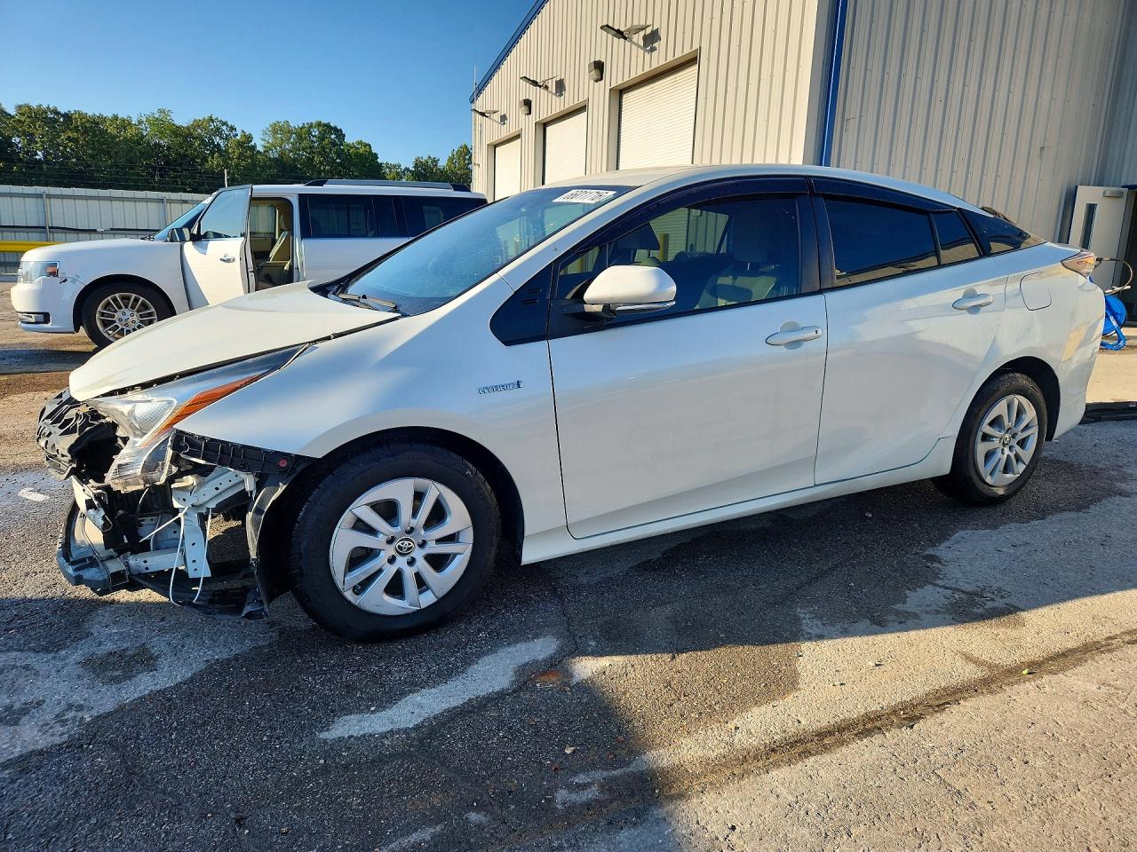 JTDKBRFU9G3011525 · 2016 TOYOTA PRIUS