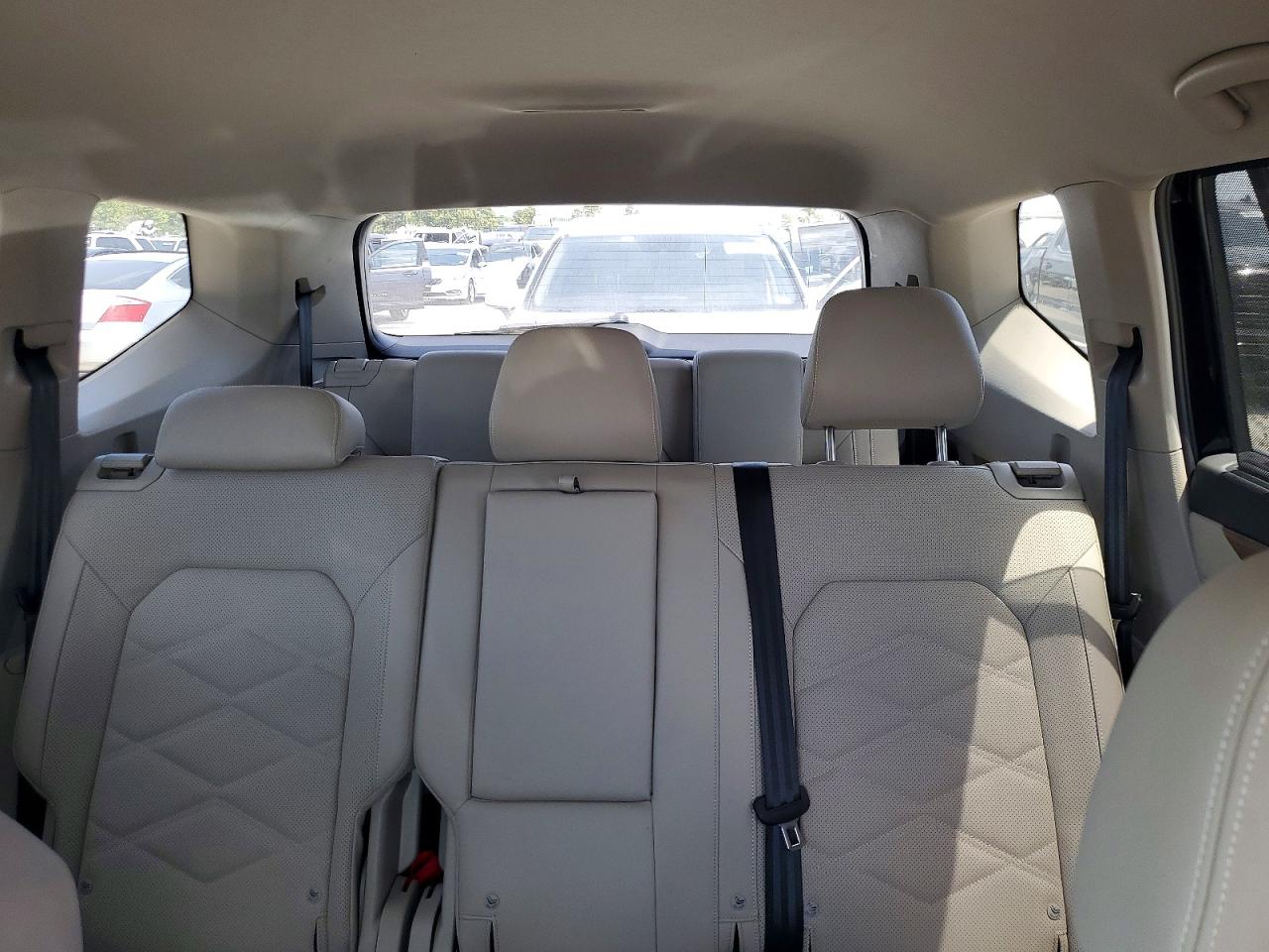 1V2HR2CA0SC565812 · 2025 VOLKSWAGEN ATLAS · 10/13