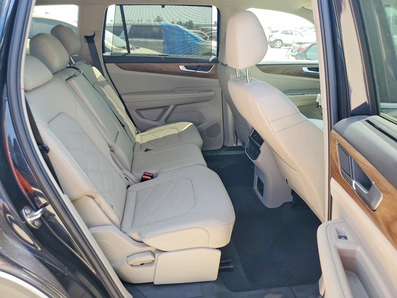 1V2HR2CA0SC565812 · 2025 VOLKSWAGEN ATLAS · 11/13
