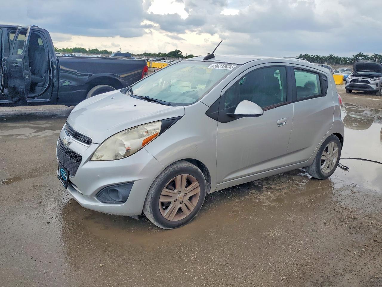 KL8CD6S96FC724615 · 2015 CHEVROLET SPARK