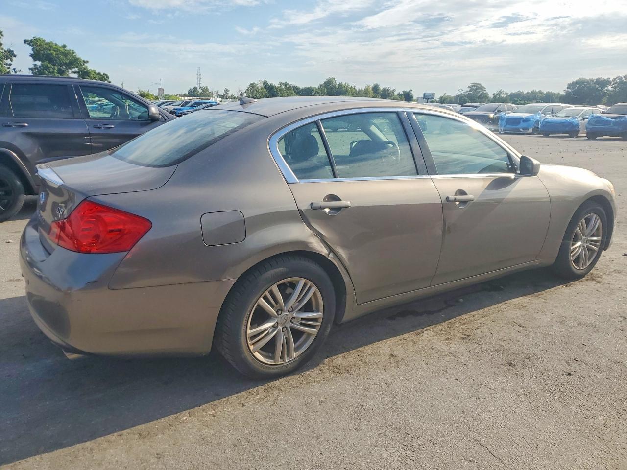 JN1CV6AP5AM401912 · 2010 INFINITI G37 SEDAN · 3/12