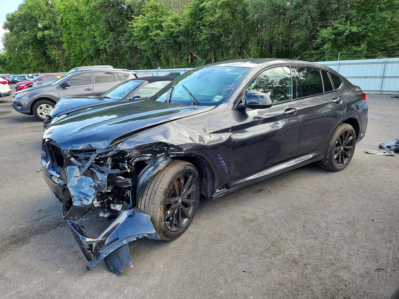 5UX43DT06N9J98273 · 2022 BMW X4