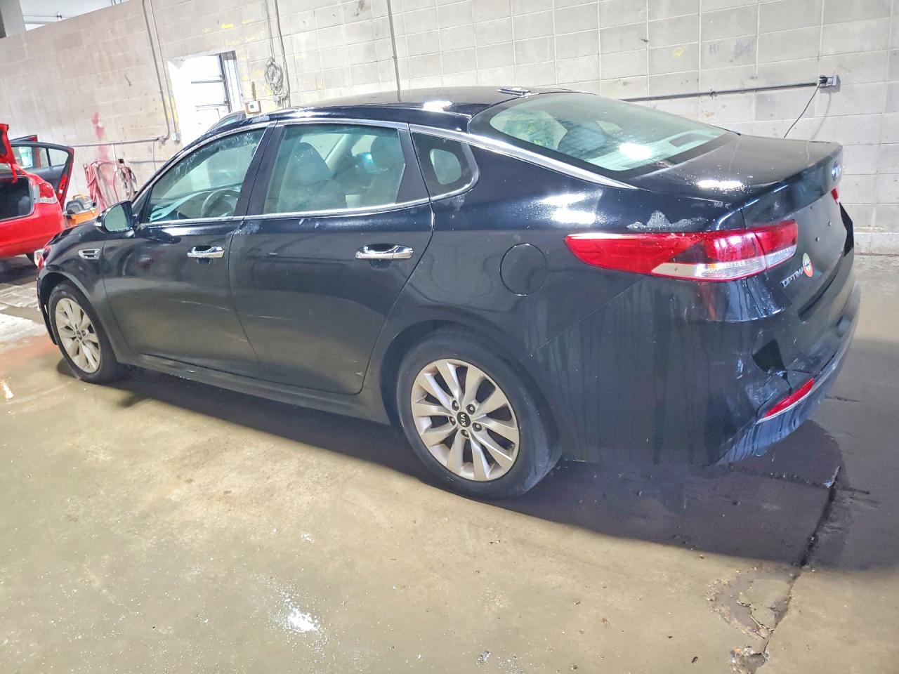 5XXGT4L34GG073352 · 2016 KIA OPTIMA · 2/12