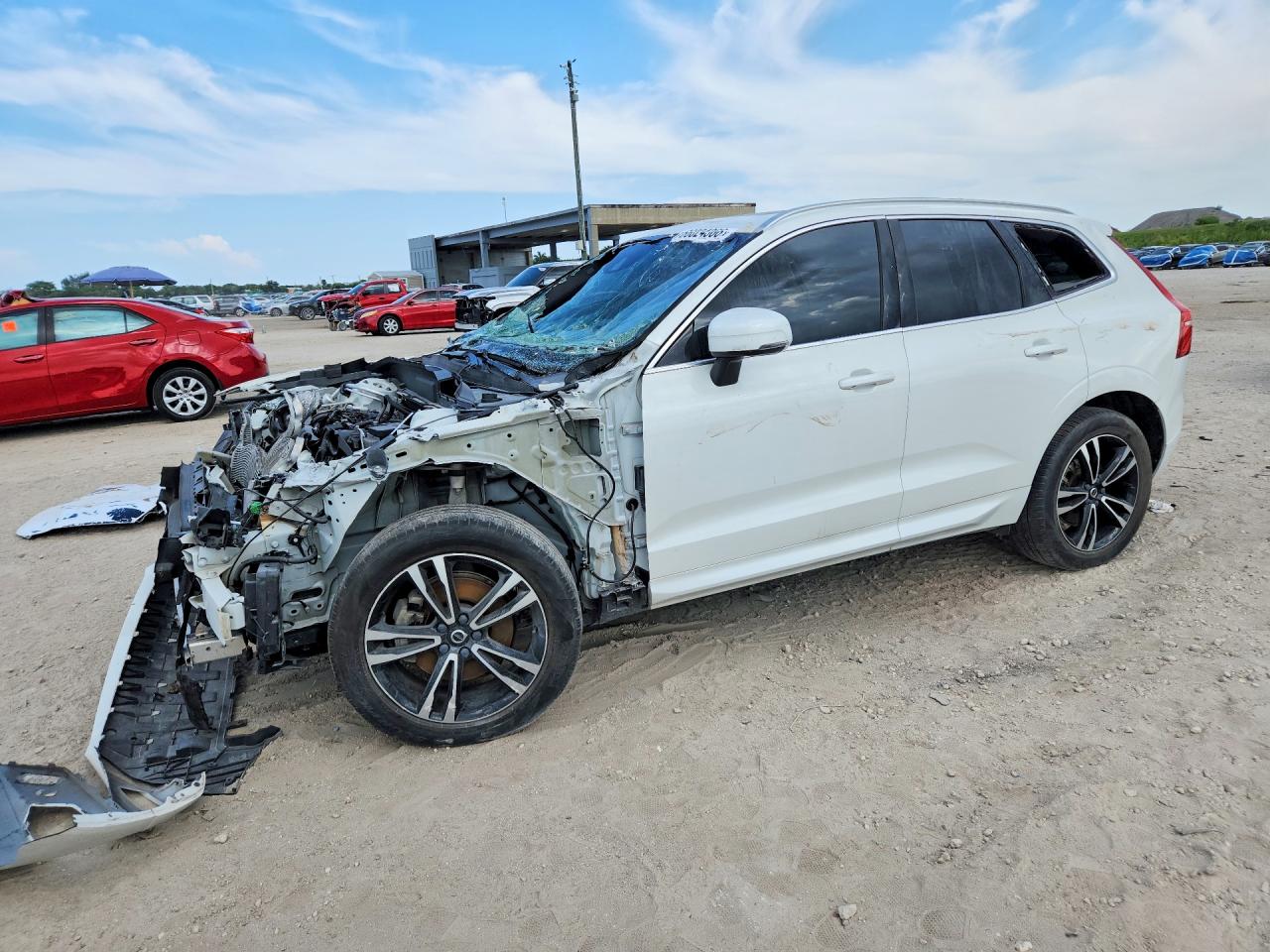 YV4102RK8M1793730 · 2021 VOLVO XC60