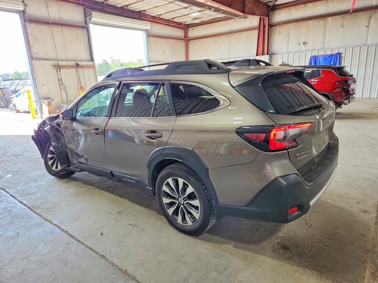 4S4BTANC7P3165069 · 2023 SUBARU OUTBACK · 2/13