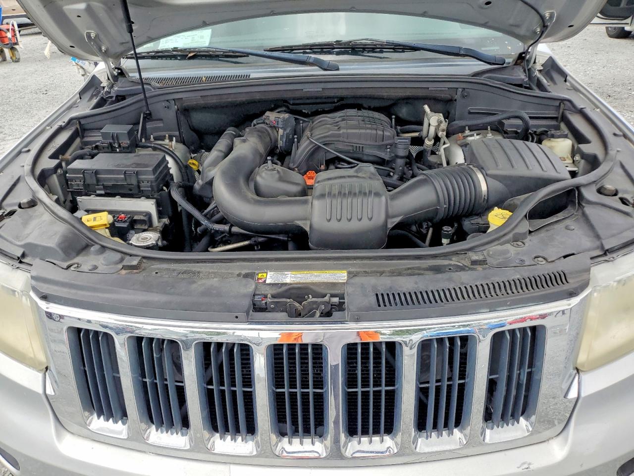 1J4RS5GG1BC558341 · 2011 JEEP GRAND CHEROKEE · 12/13