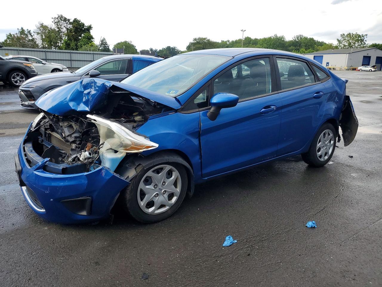 2011 FORD FIESTA