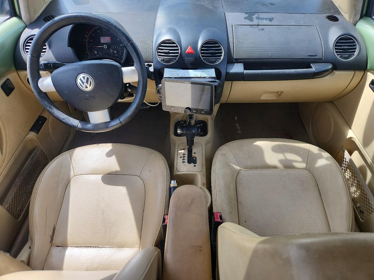 3VWRG31C89M509452 · 2009 VOLKSWAGEN NEW BEETLE · 8/12
