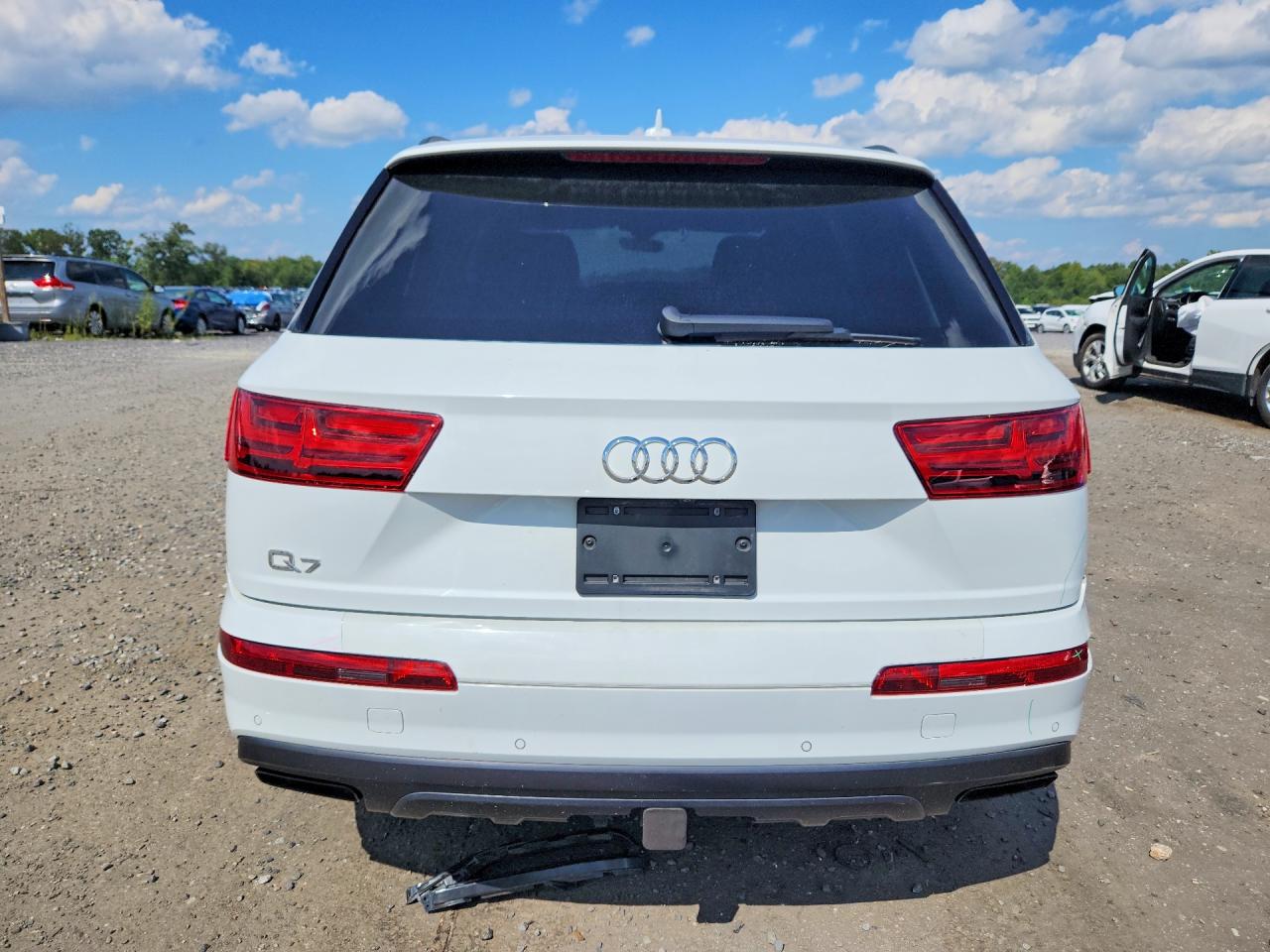 WA1VAAF71KD027842 · 2019 AUDI Q7 · 6/13