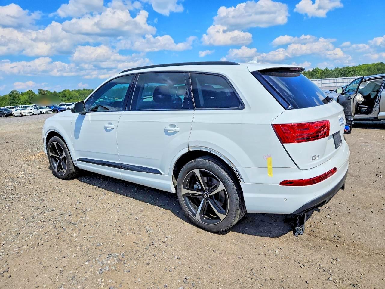 WA1VAAF71KD027842 · 2019 AUDI Q7 · 2/13