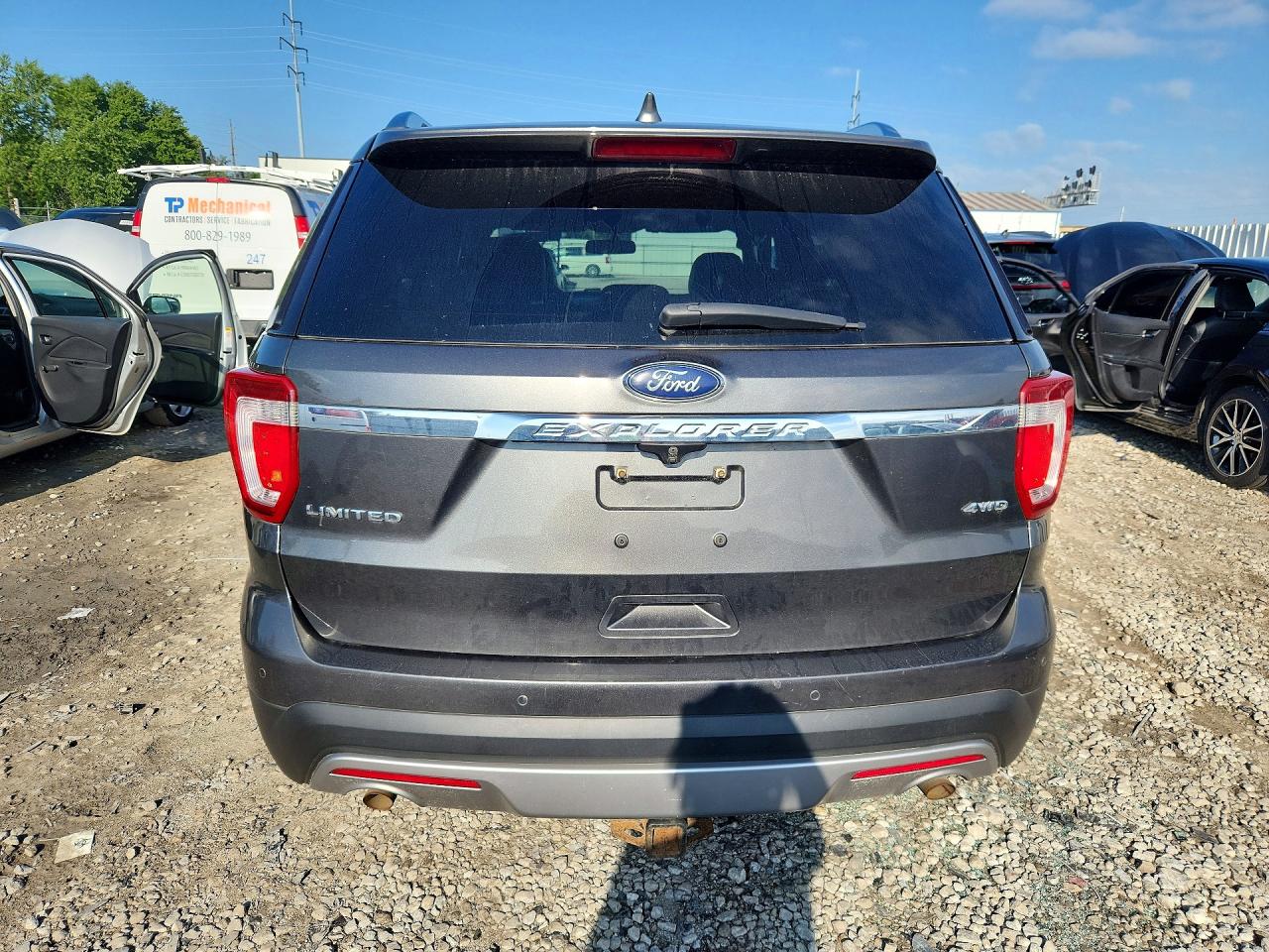 1FM5K8F88HGC34218 · 2017 FORD EXPLORER · 6/13