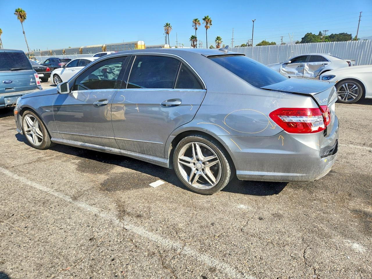 WDDHF5KB6CA591257 · 2012 MERCEDES-BENZ E · 2/12