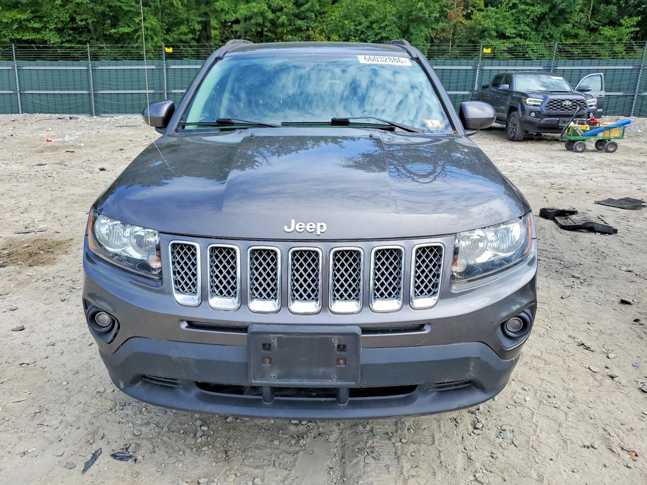 1C4NJDEB2HD178307 · 2017 JEEP COMPASS · 5/13
