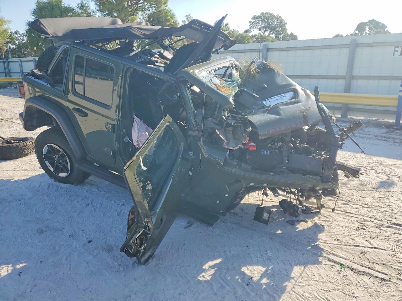 1C4JJXFM9NW202165 · 2022 JEEP WRANGLER UNLIMITED · 4/13