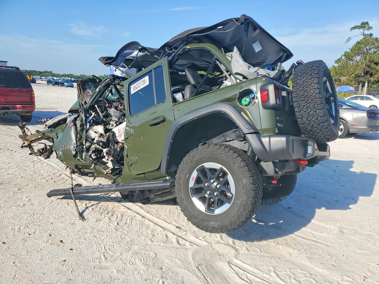 1C4JJXFM9NW202165 · 2022 JEEP WRANGLER UNLIMITED · 2/13