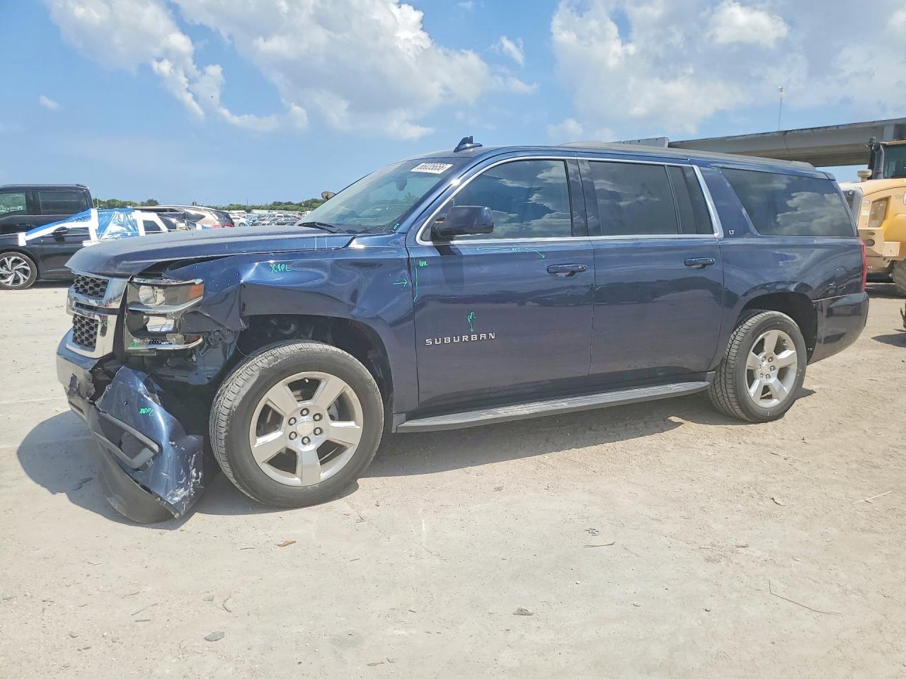 1GNSKHKC8JR130962 · 2018 CHEVROLET SUBURBAN