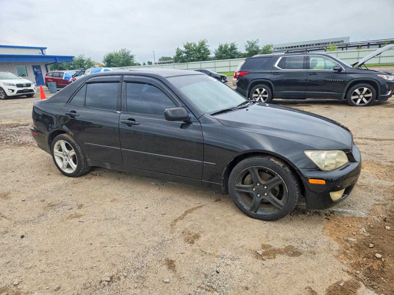 JTHBD182010032309 · 2001 LEXUS IS · 4/12