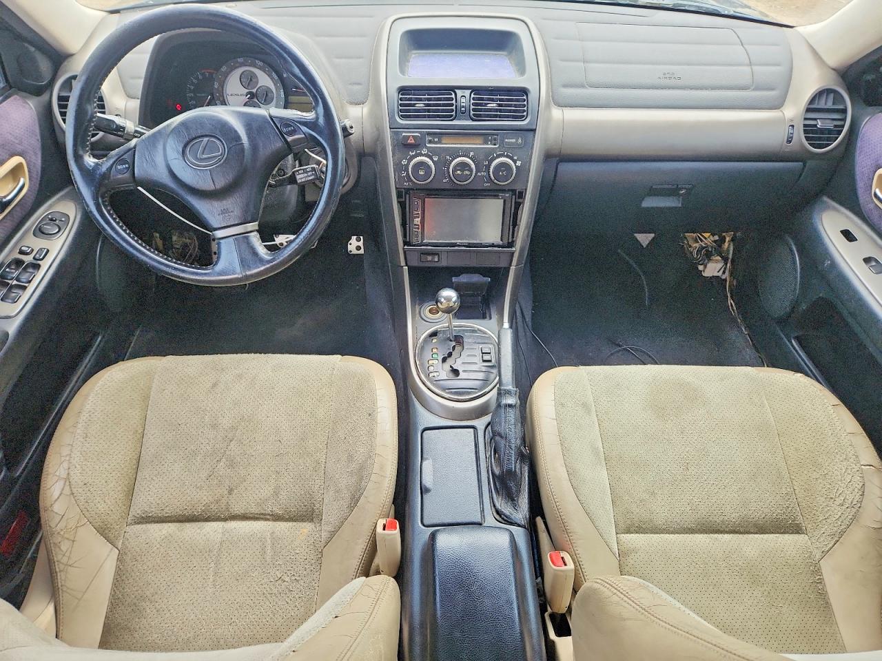 JTHBD182010032309 · 2001 LEXUS IS · 8/12