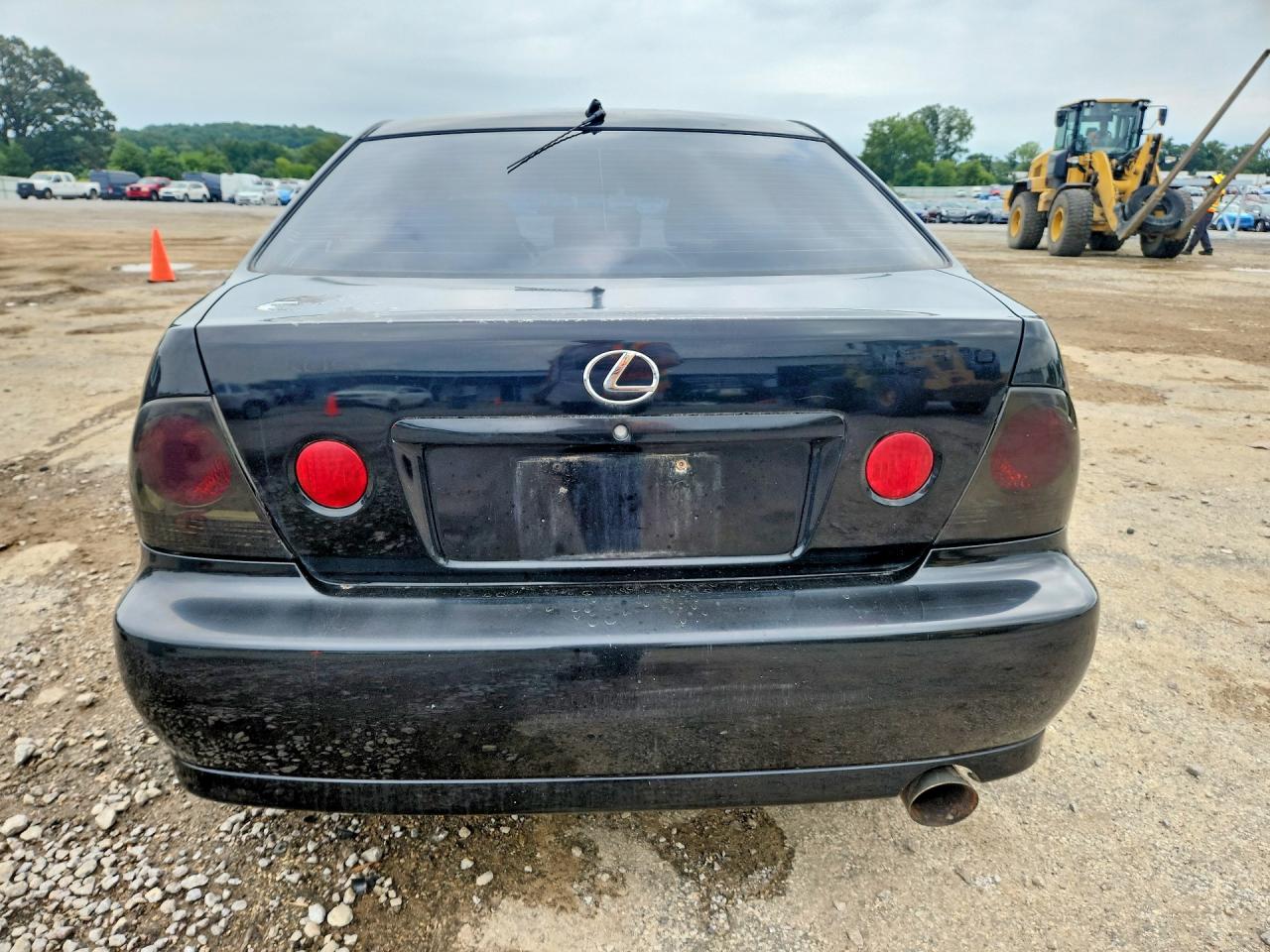 JTHBD182010032309 · 2001 LEXUS IS · 6/12