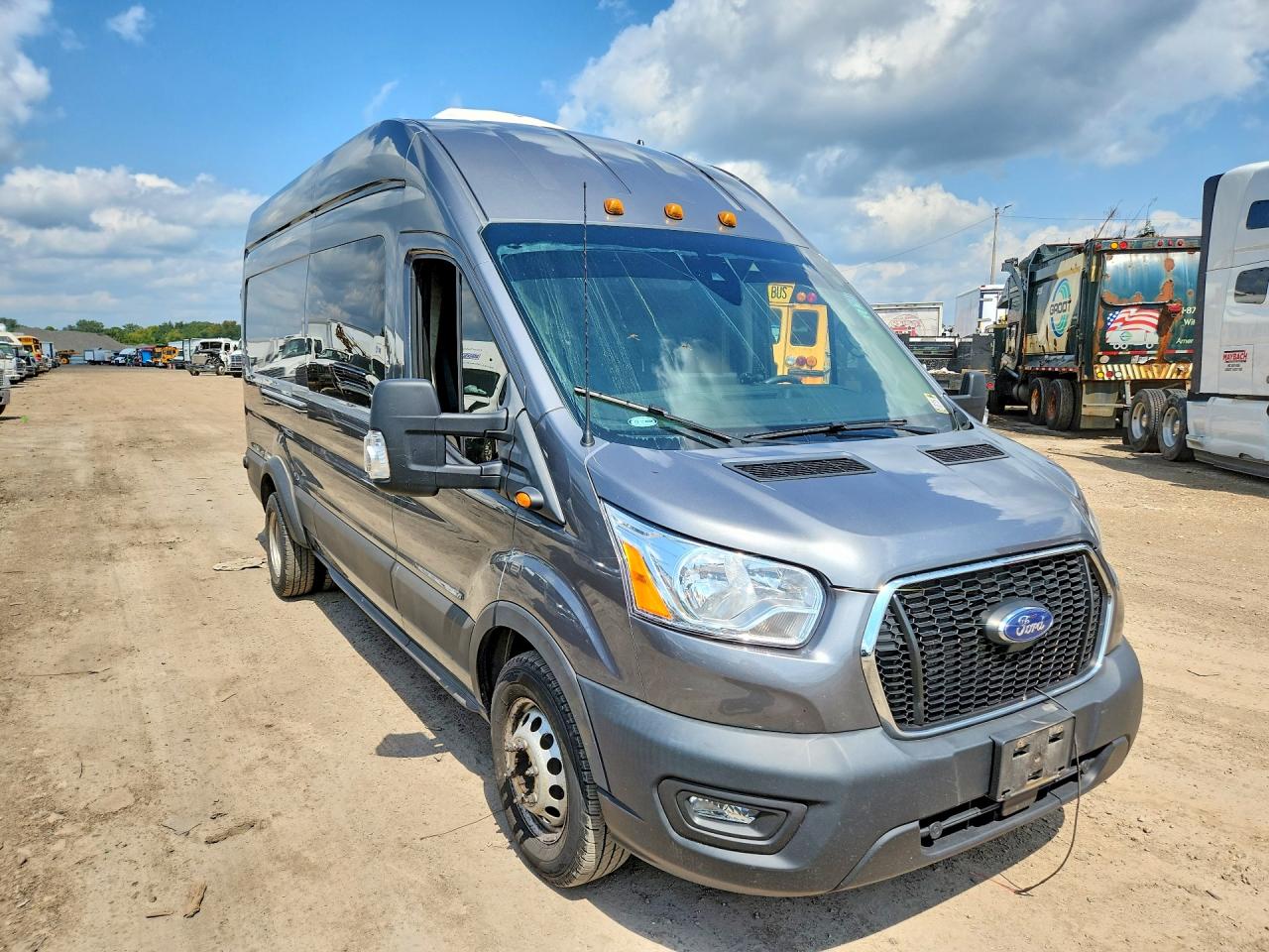 1FTBF4UG6NKA56879 · 2022 FORD TRANSIT · 4/13