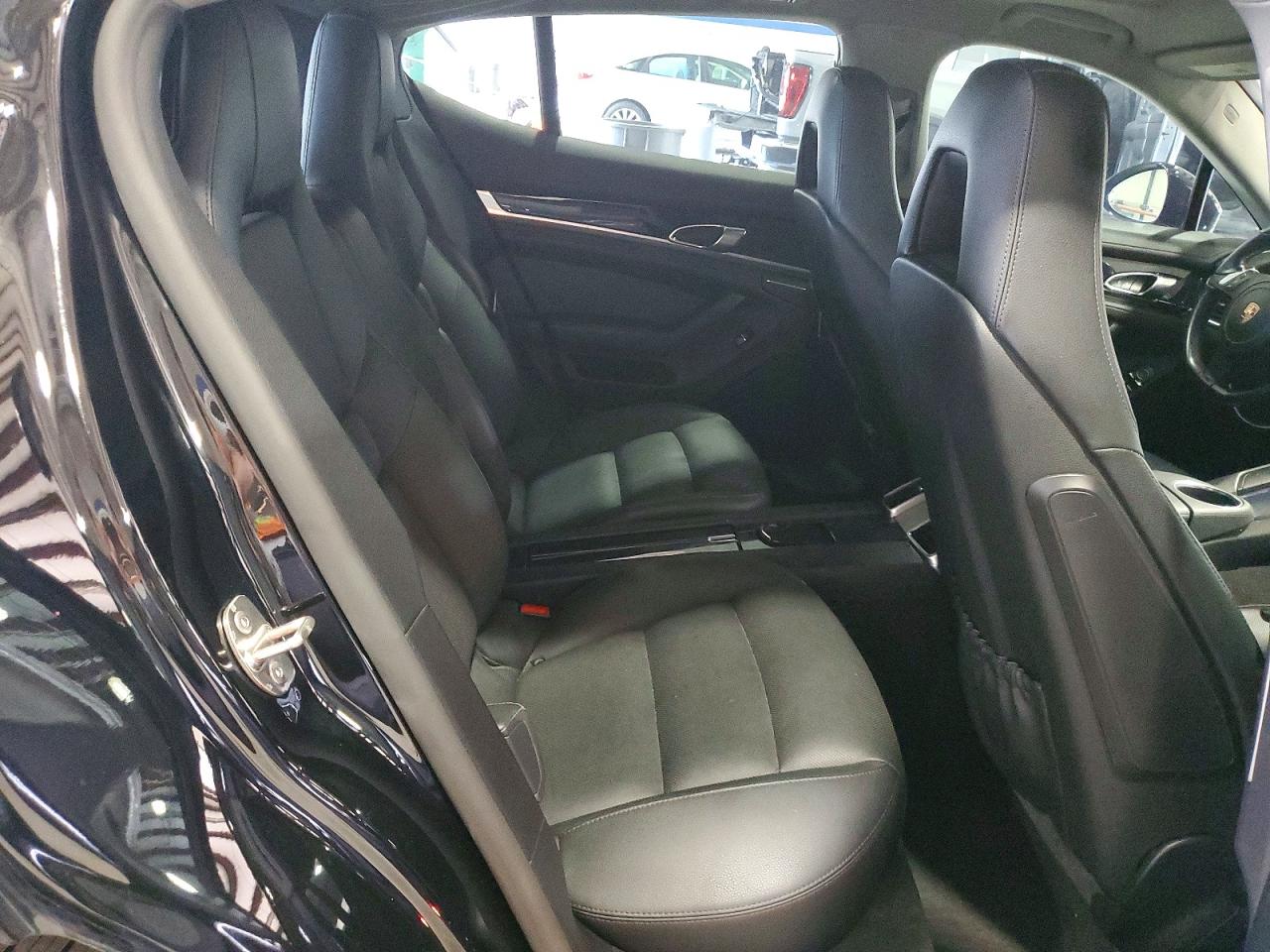 WP0AA2A77FL002411 · 2015 PORSCHE PANAMERA · 10/12