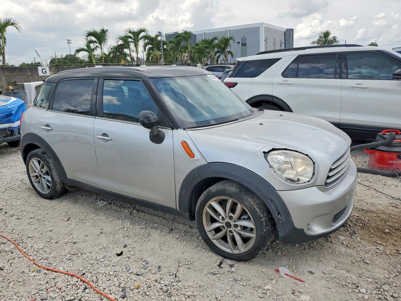 WMWZB3C55DWM31329 · 2013 MINI COOPER · 4/13