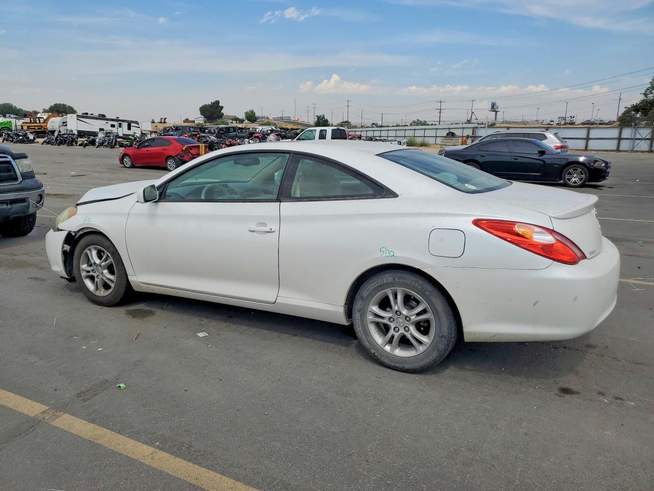 4T1CE38P44U831013 · 2004 TOYOTA CAMRY SOLARA · 2/12