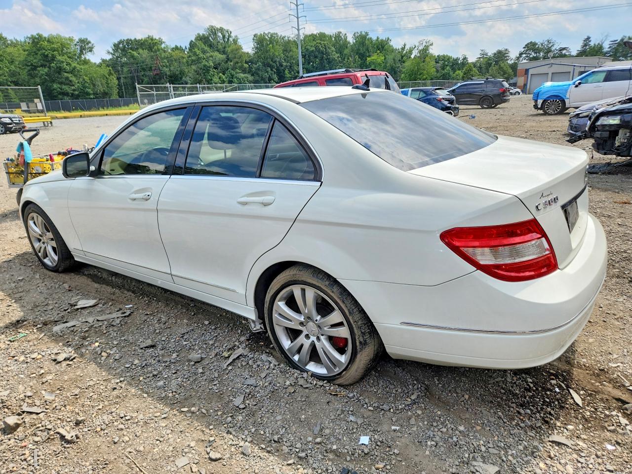 WDDGF81X08F085573 · 2008 MERCEDES-BENZ C · 2/12